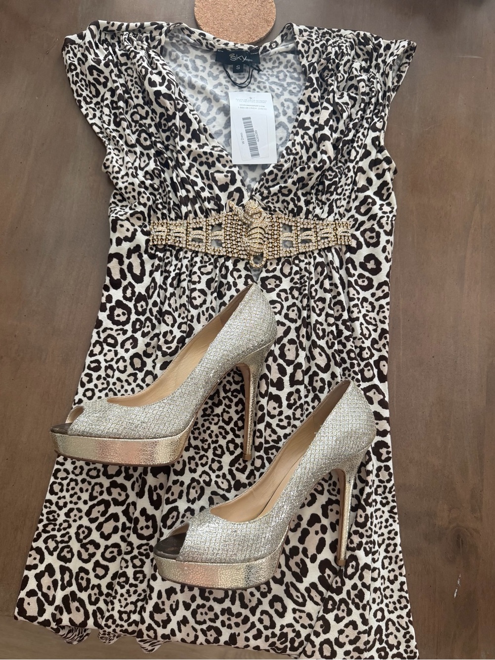 Early 2000s y2k real housewives costume